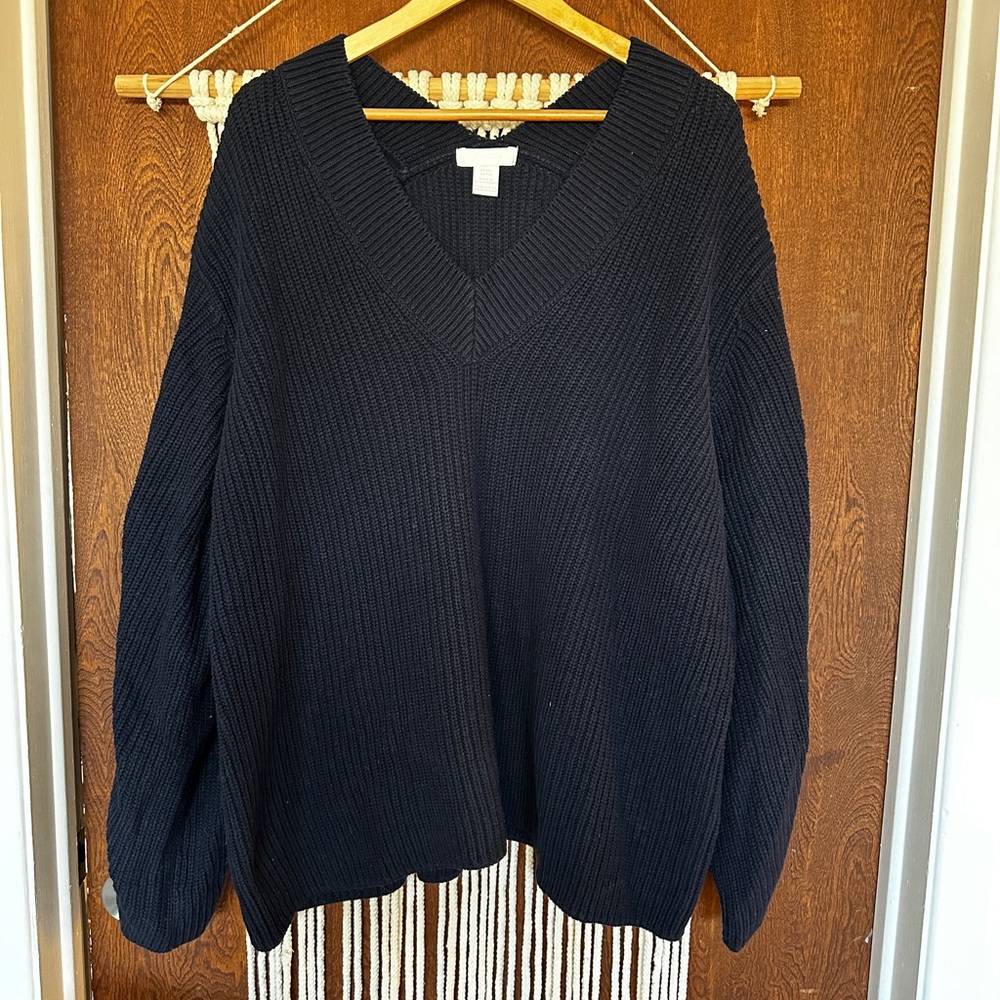 H&M V-Neck Ribbed Knit Sweater